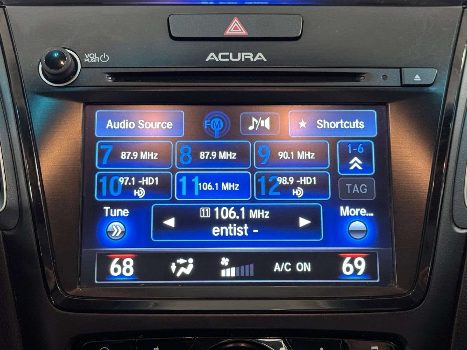Used 2017 Acura RDX w/ Technology Package AWD/4WD image 28