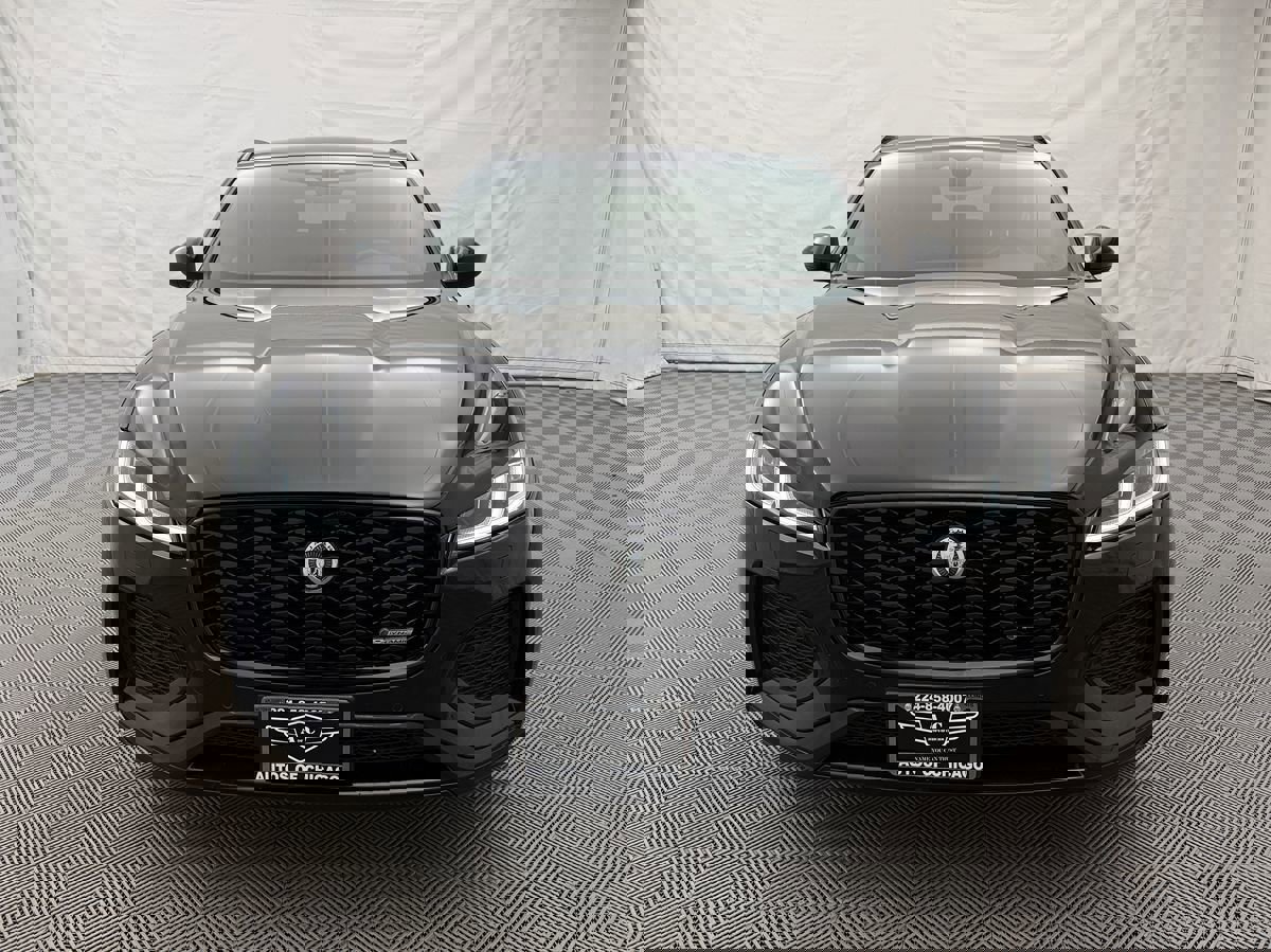 Used 2025 Jaguar F-PACE R-Dynamic S image 3