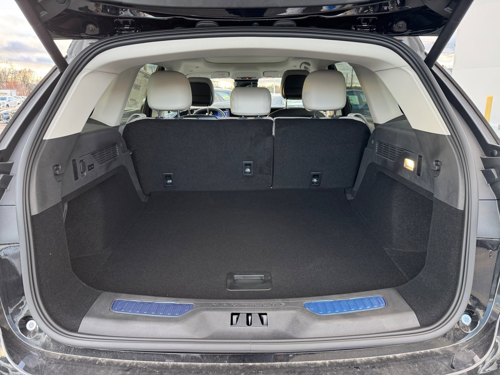 New 2026 Lincoln Nautilus Premier w/ Equipment Group 102A image 26