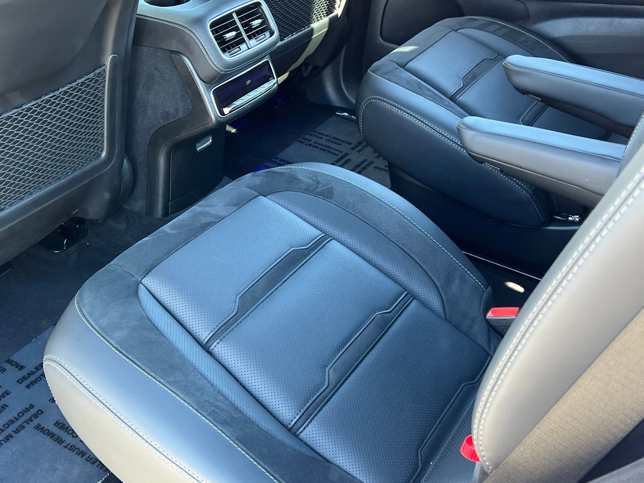 Used 2025 Mercedes-Benz GLS 63 AMG 4MATIC image 22