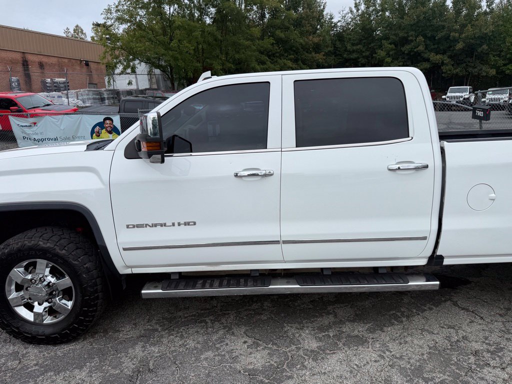 Used 2016 GMC Sierra 3500 Denali w/ Duramax Plus Package AWD/4WD image 9
