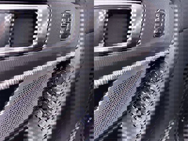 Used 2025 Ford Explorer ST w/ Sun And Sound Package image 24