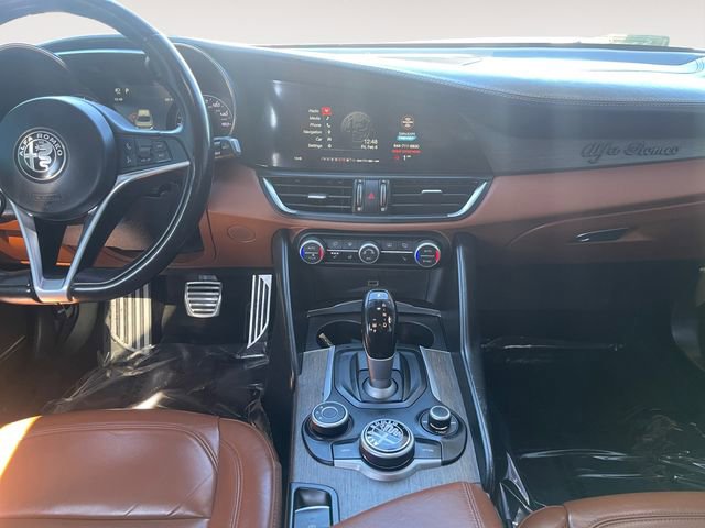 Used 2018 Alfa Romeo Giulia Ti w/ Quick Order Package 22X Lusso image 10