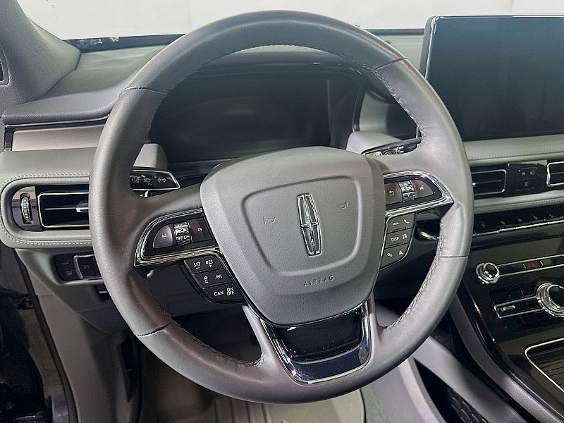 Used 2023 Lincoln Nautilus Reserve w/ Equipment Group 201A image 12
