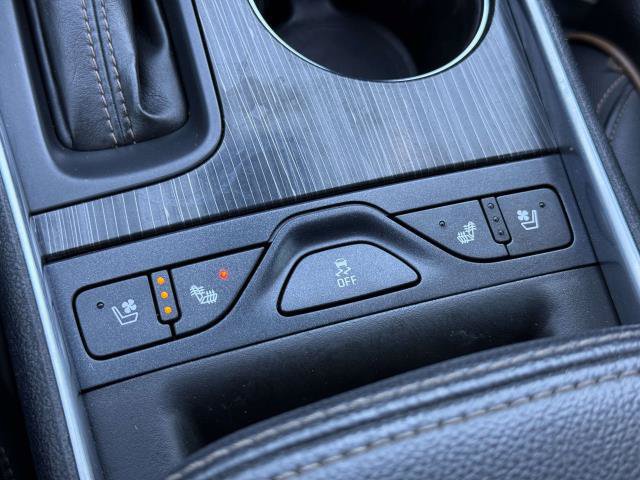 Used 2017 Chevrolet Impala Premier w/ Enhanced Convenience Package FWD image 28