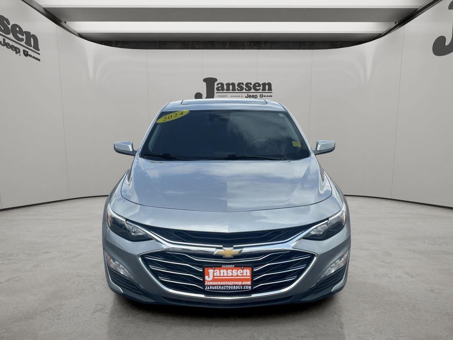 Used 2024 Chevrolet Malibu LT FWD image 7