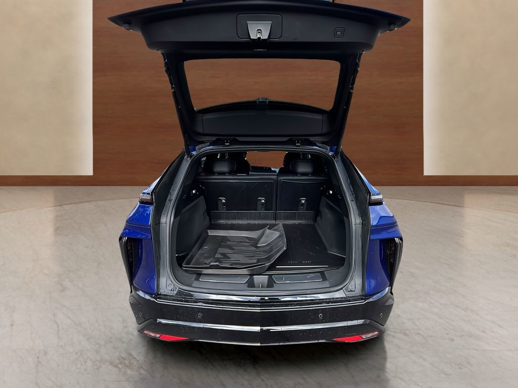 Certified 2024 Cadillac Lyriq Sport w/ LPO, Floor Liner Package AWD/4WD image 17