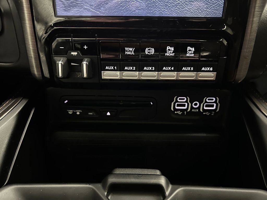 Used 2019 RAM 3500 Limited image 14