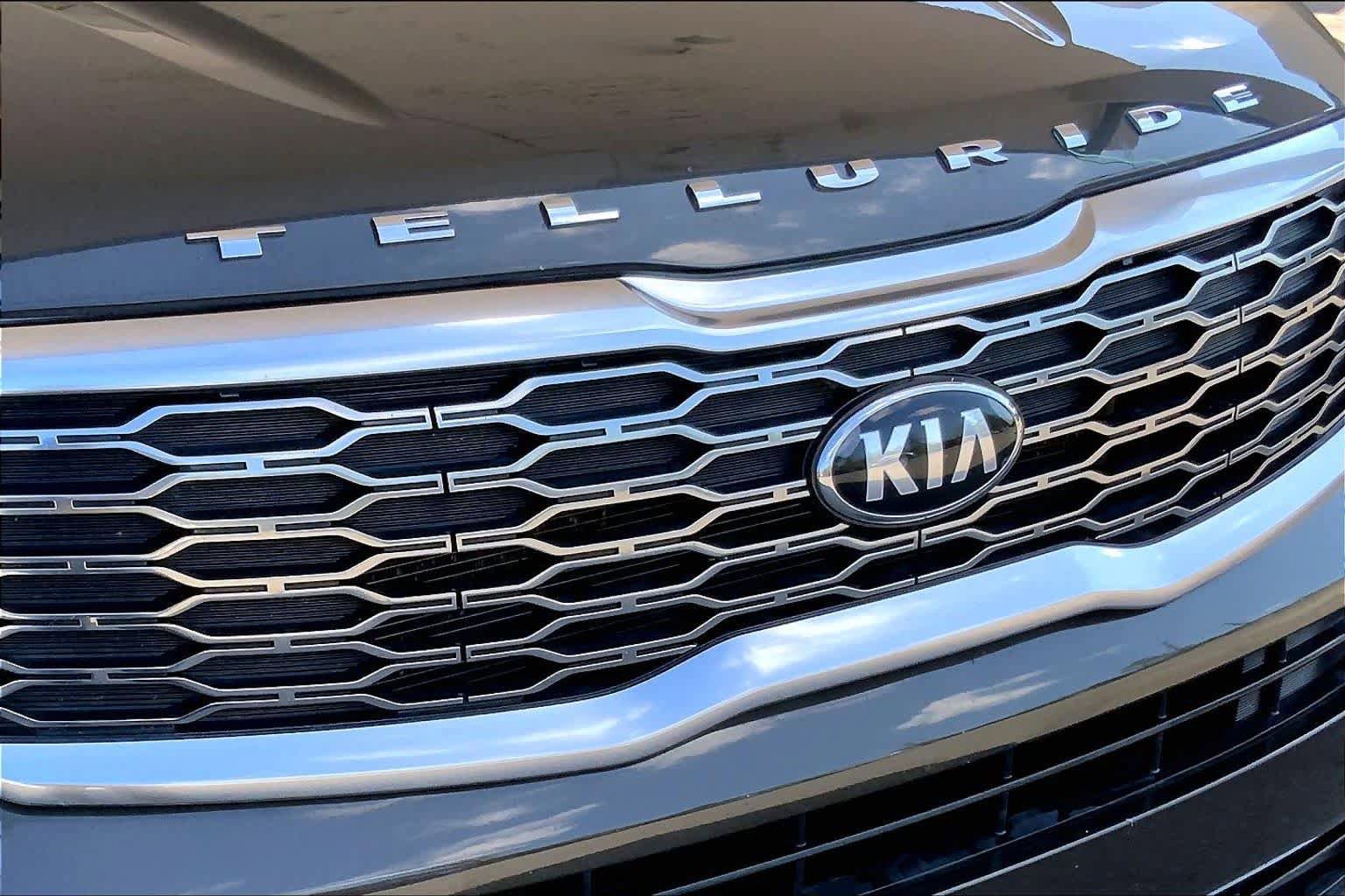 Used 2020 Kia Telluride S image 32