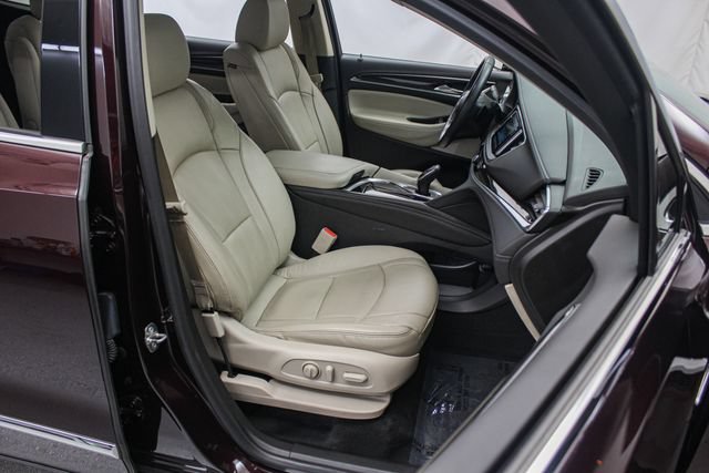 Certified 2018 Buick Enclave Essence FWD image 25