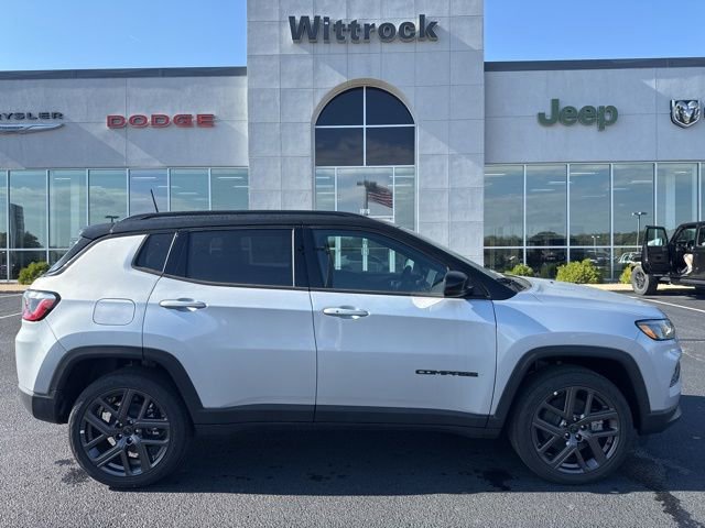 New 2026 Jeep Compass Limited image 9