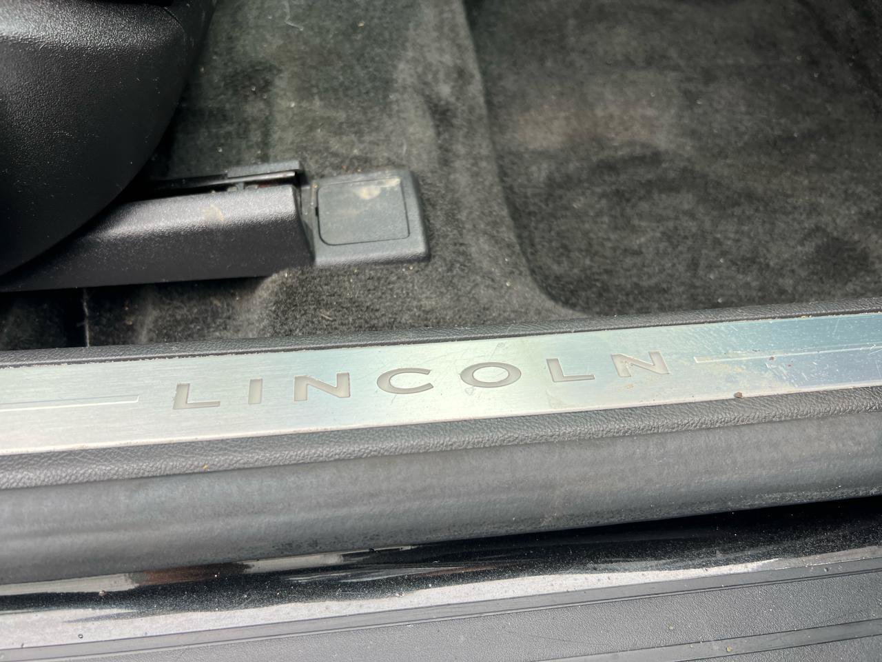 Used 2013 Lincoln MKZ FWD image 13