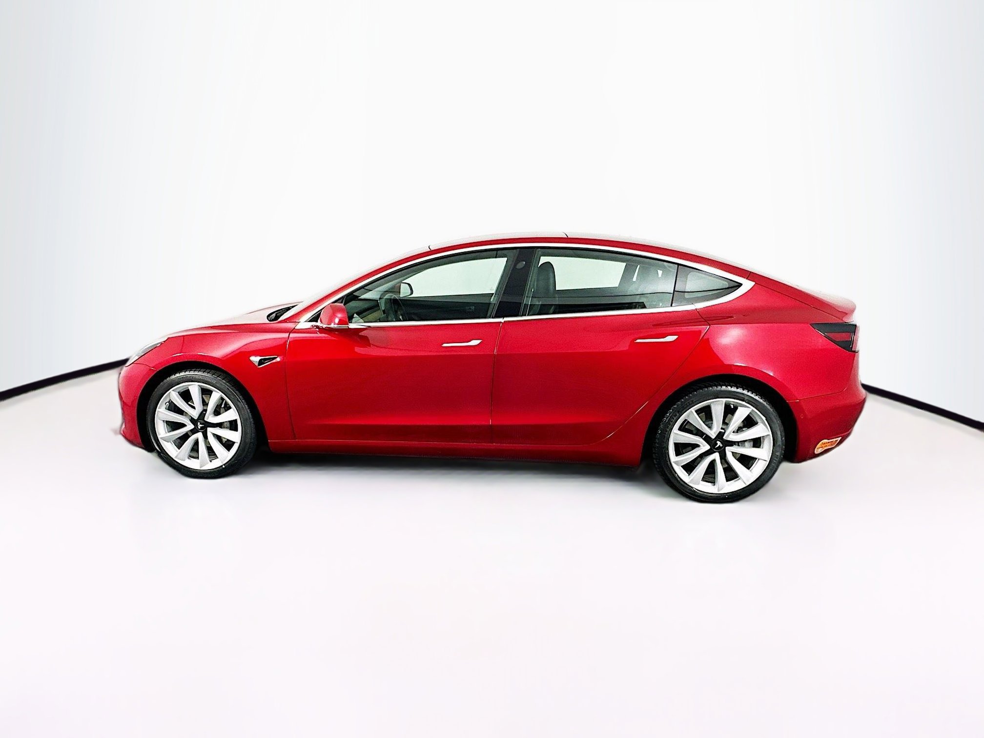 Used 2020 Tesla Model 3 Long Range image 4