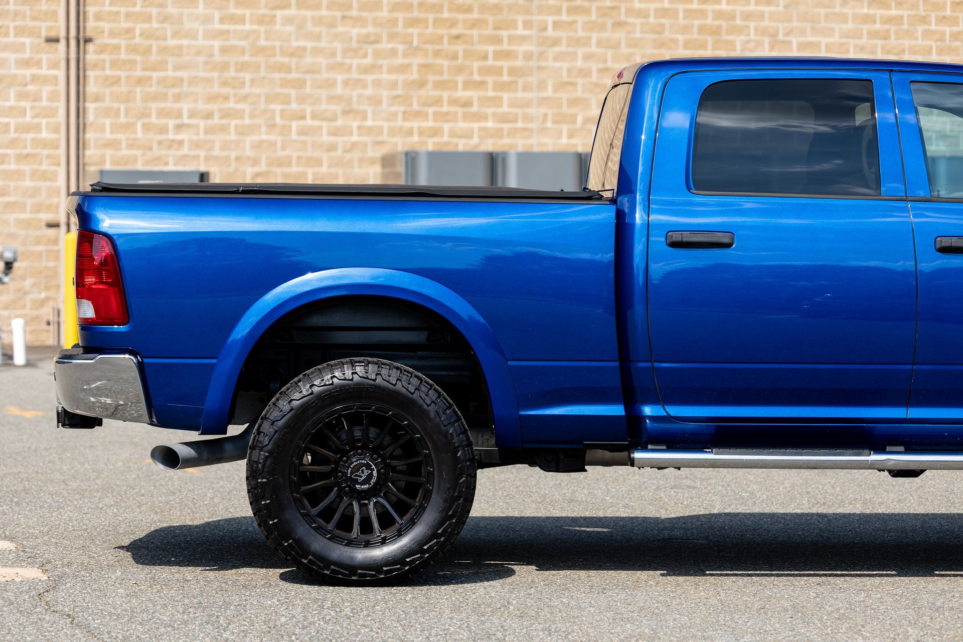 Used 2015 RAM 2500 Tradesman w/ Chrome Appearance Group AWD/4WD image 10