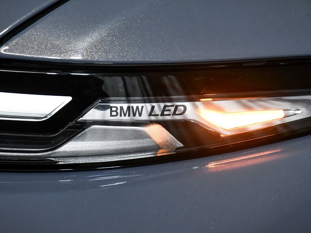 Used 2023 BMW X7 xDrive40i w/ Executive Package image 87