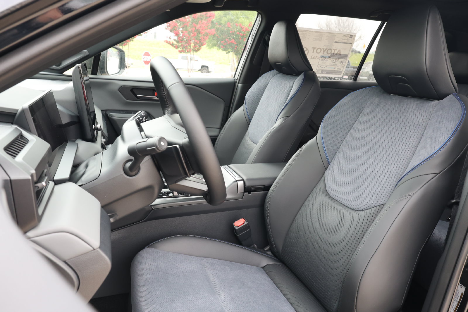 New 2026 Toyota RAV4 XSE AWD/4WD image 29