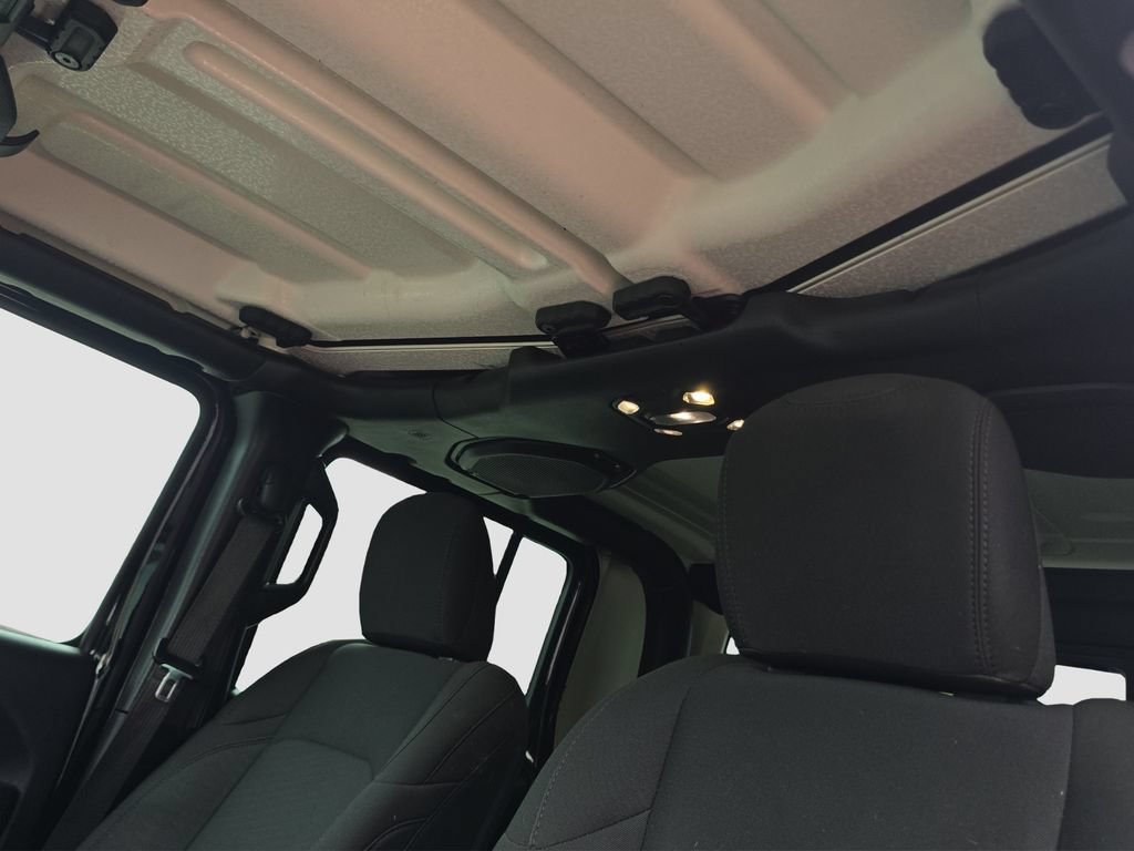 Used 2020 Jeep Gladiator Sport AWD/4WD image 8