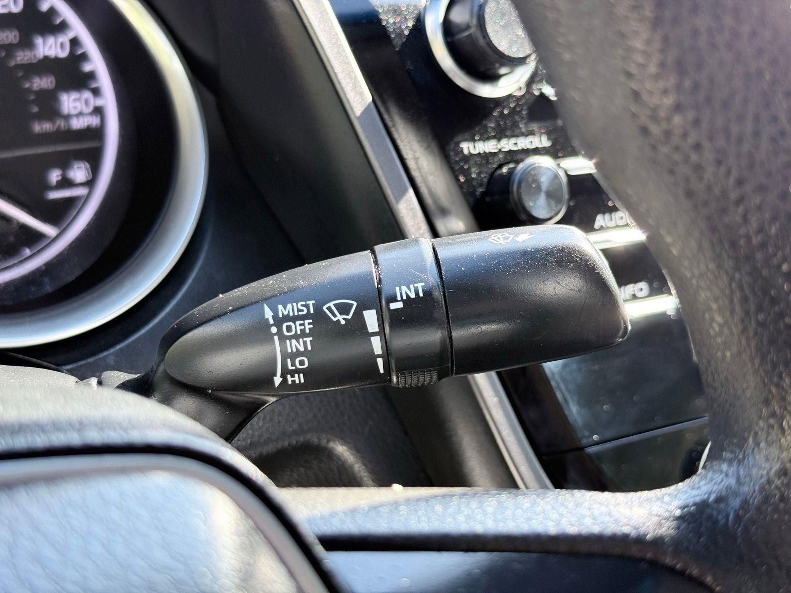 Used 2018 Toyota Camry LE FWD image 39