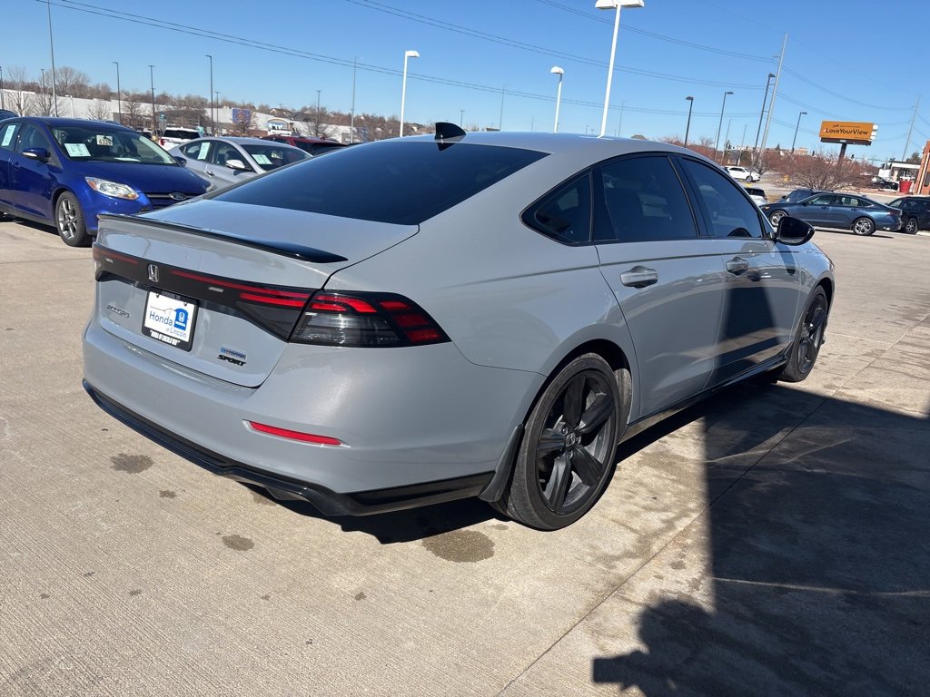 Used 2023 Honda Accord Sport image 5