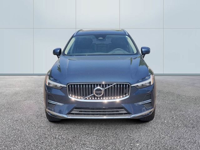 Used 2023 Volvo XC60 B5 Plus w/ Climate Package AWD/4WD image 2