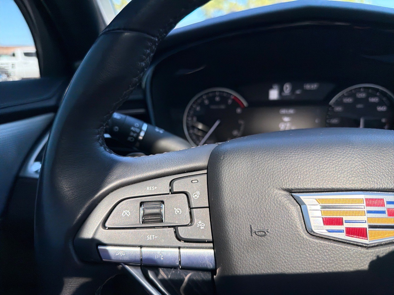 Used 2024 Cadillac XT6 Premium Luxury AWD/4WD image 18