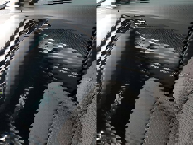 Certified 2021 Toyota C-HR LE image 9