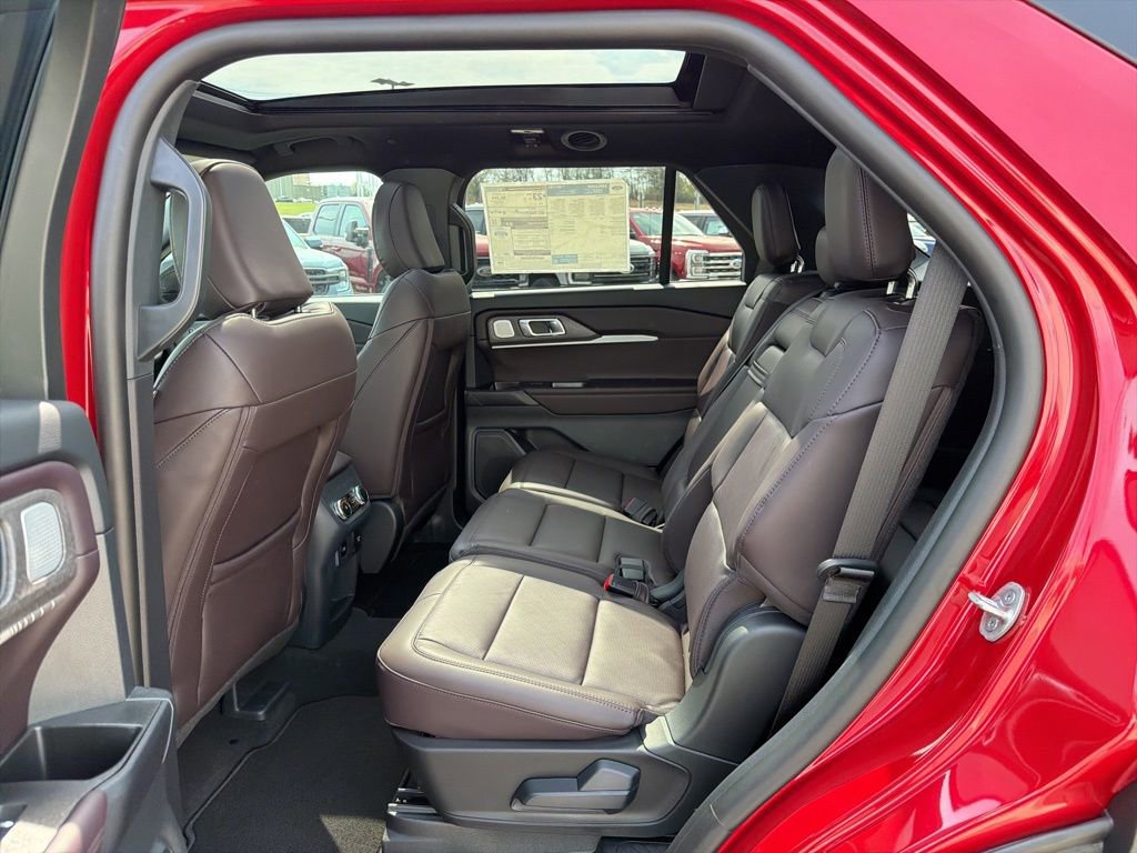 New 2026 Ford Explorer Platinum image 13