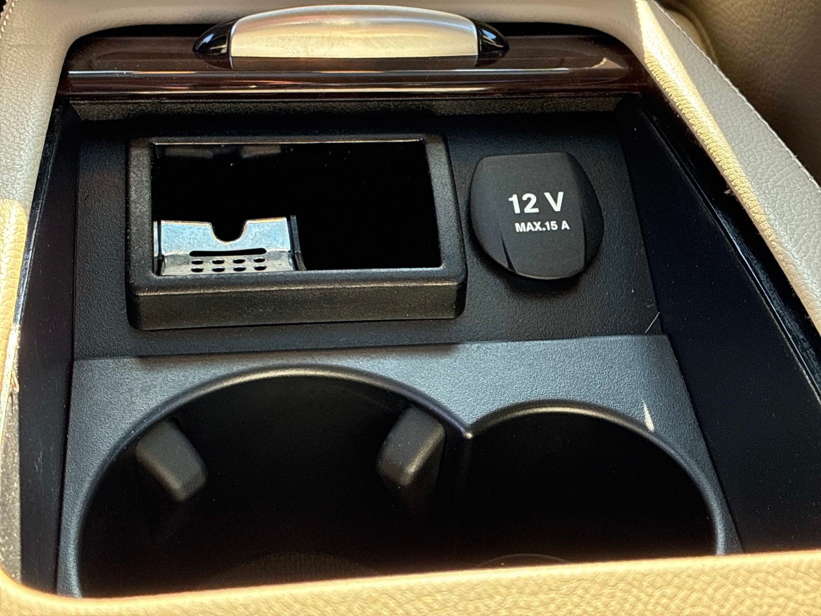 Used 2014 Mercedes-Benz CLS 550 4MATIC image 16