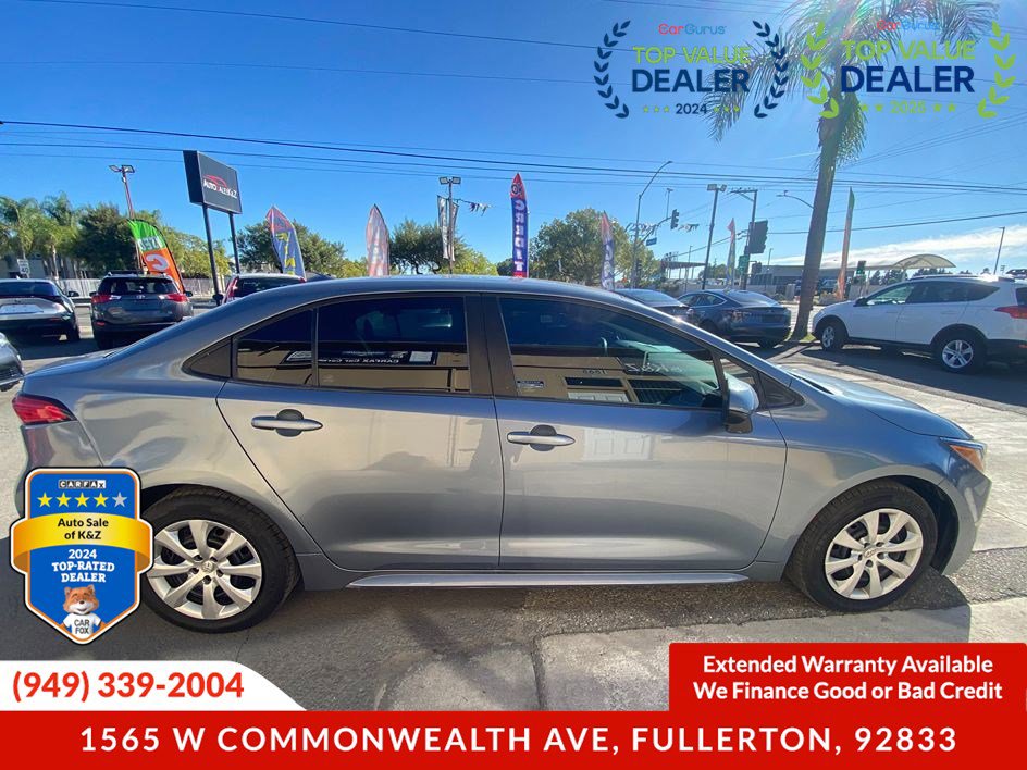 Used 2020 Toyota Corolla LE w/ Carpet Mat Package (TMS) FWD image 8