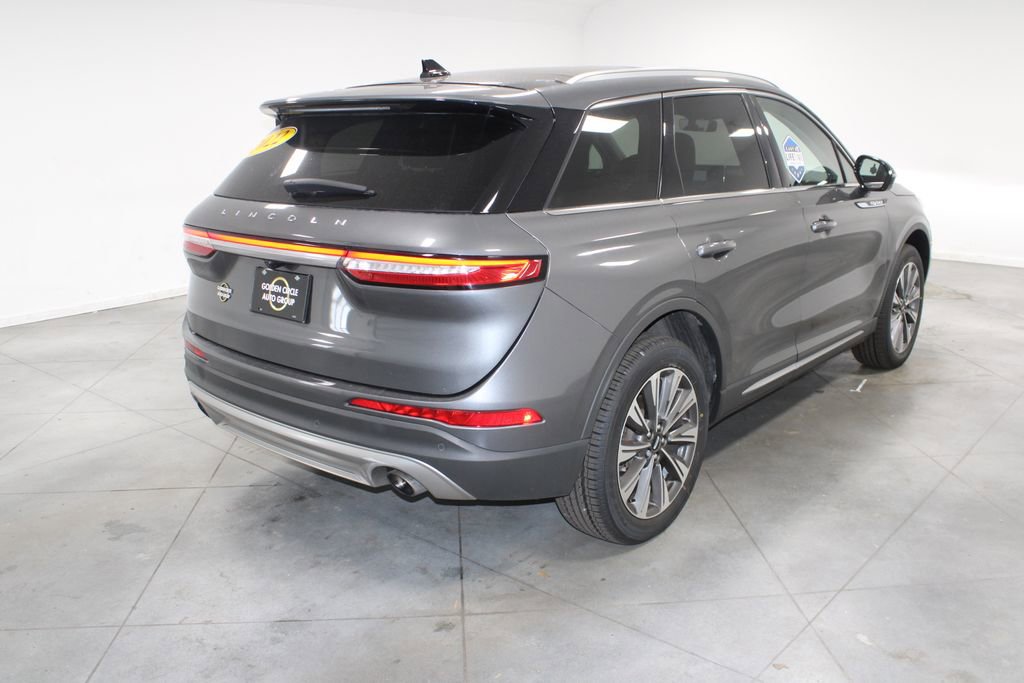 Used 2022 Lincoln Corsair Reserve w/ Elements Package image 9