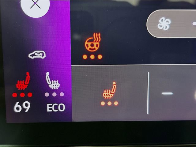 Used 2021 Volkswagen ID.4 Pro S w/ Gradient Package image 20