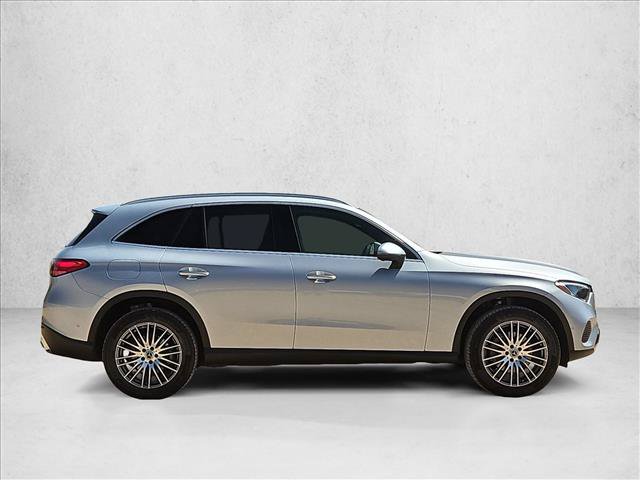 Certified 2026 Mercedes-Benz GLC 300 image 4