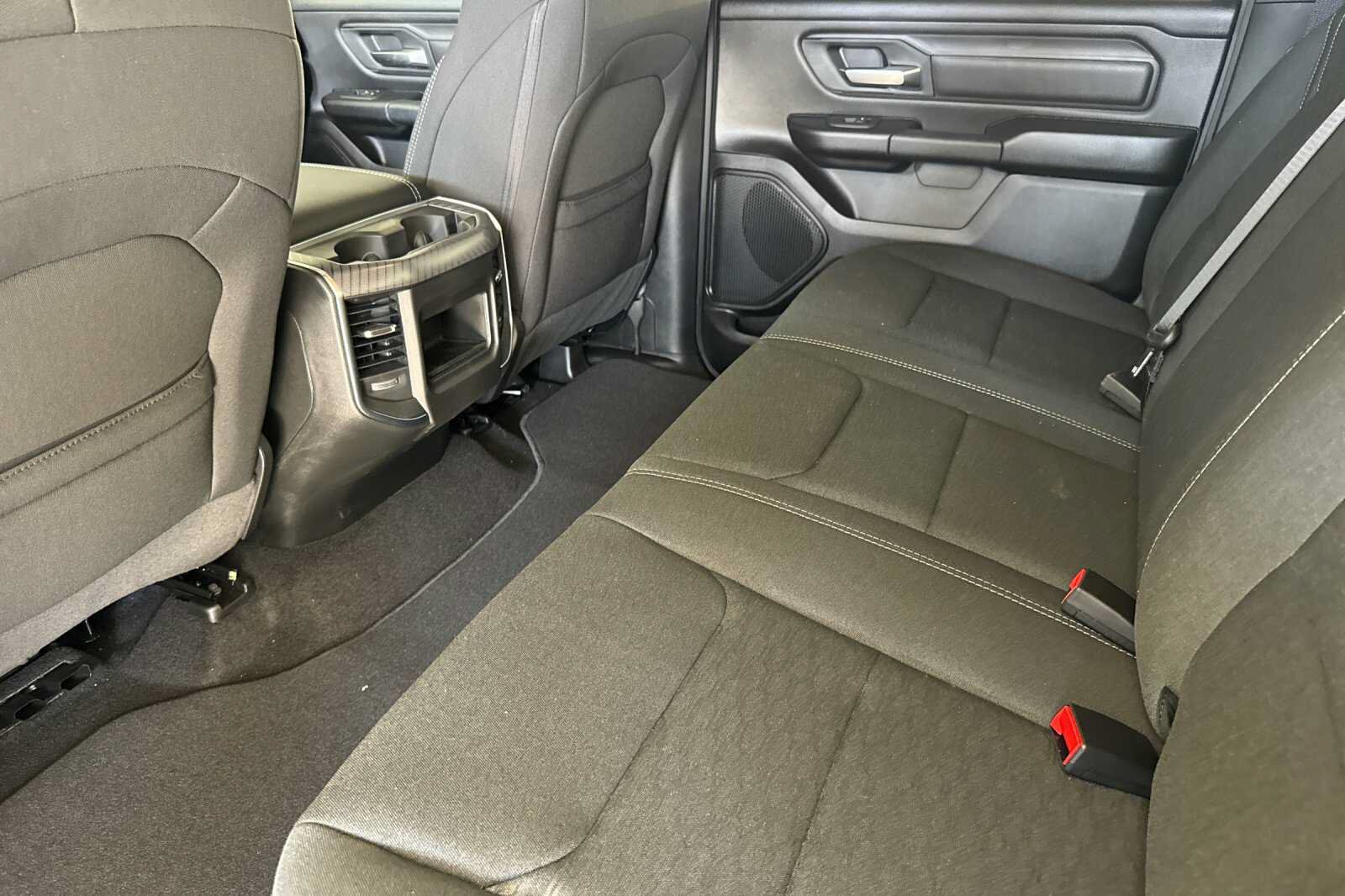 New 2026 RAM 1500 Express AWD/4WD image 9