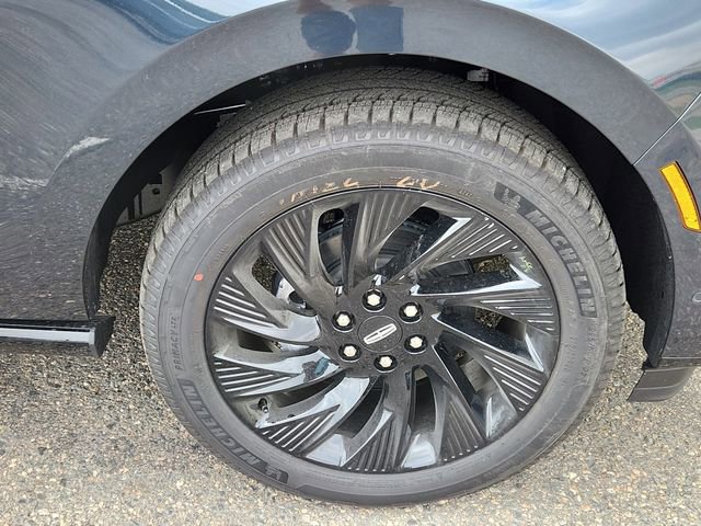 New 2025 Lincoln Navigator Reserve w/ Jet Appearance Package image 18