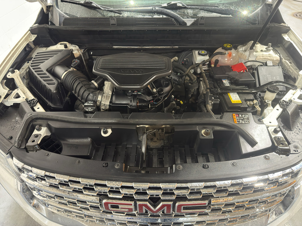 Used 2020 GMC Acadia Denali w/ GMC Pro Grade Package image 42
