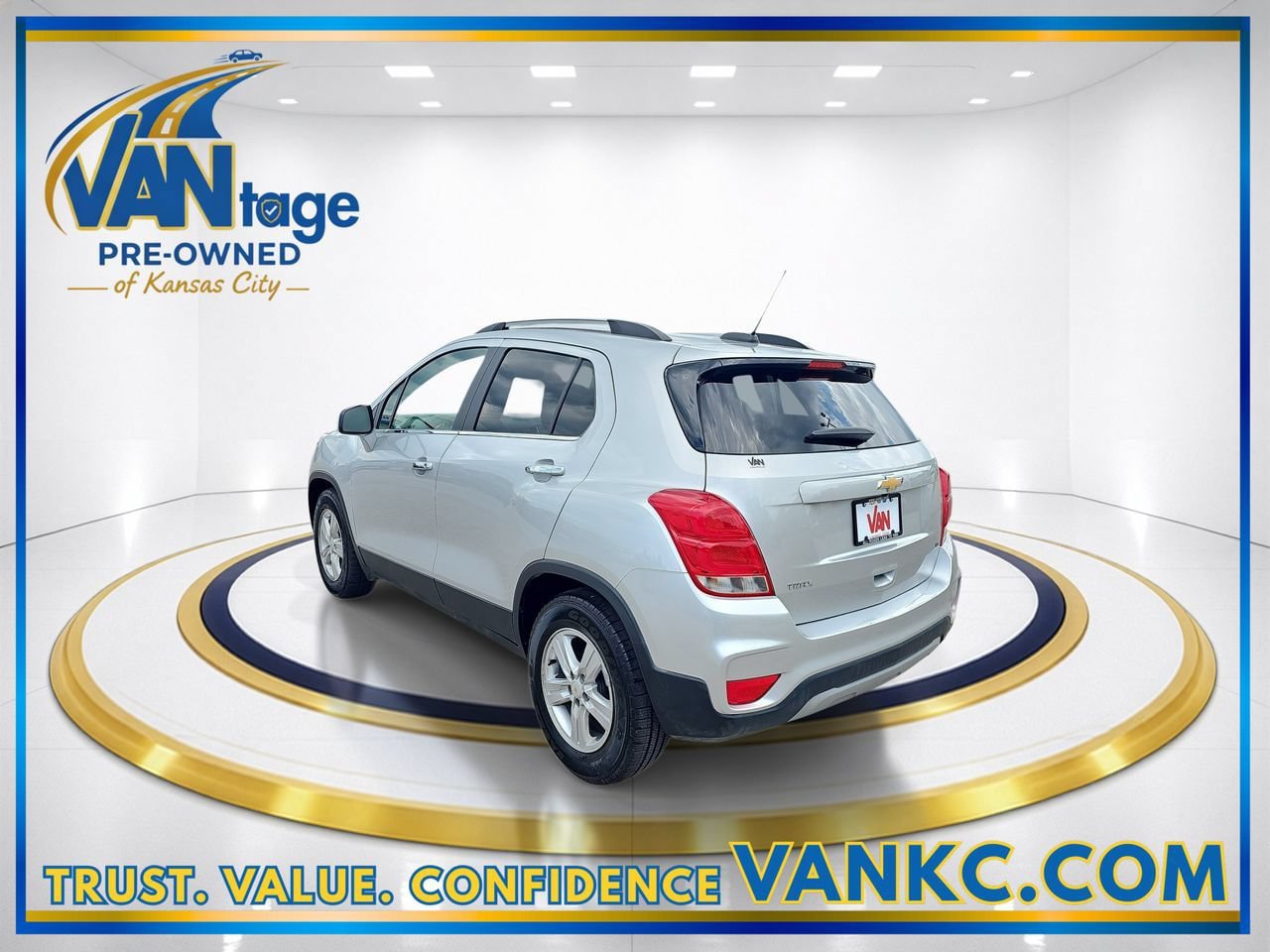 Used 2019 Chevrolet Trax LT w/ LT Convenience Package FWD image 9