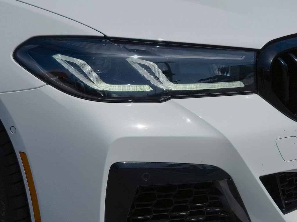 Used 2023 BMW 540i w/ M Sport Package image 6