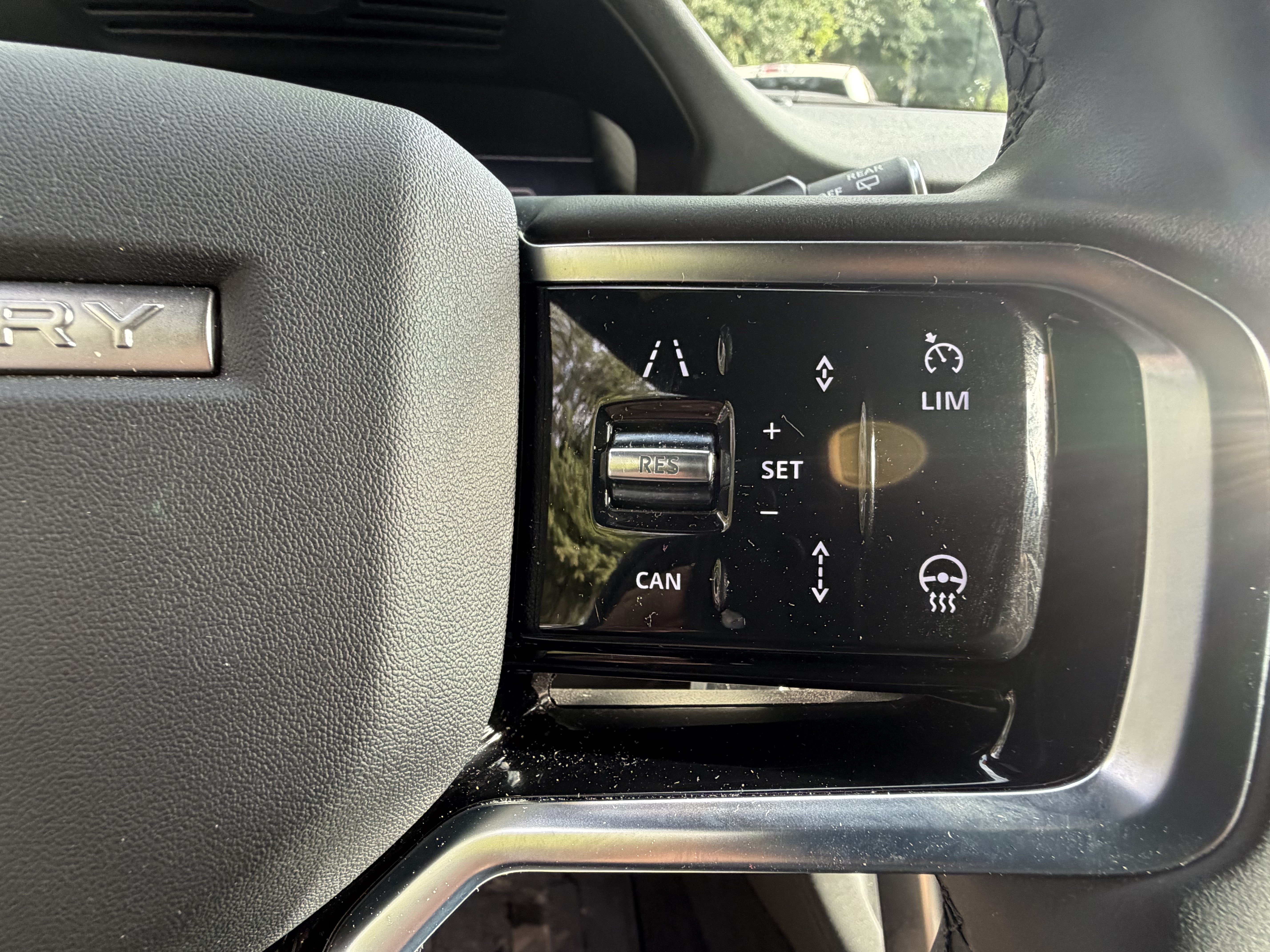 Used 2024 Land Rover Discovery Sport Dynamic SE AWD/4WD image 19