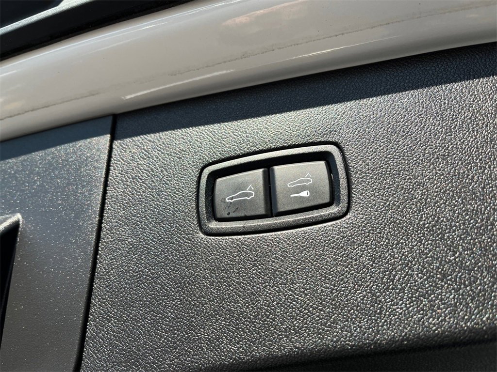 Used 2021 Porsche Cayenne S image 22