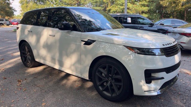 Certified 2025 Land Rover Range Rover Sport Dynamic SE AWD/4WD image 2