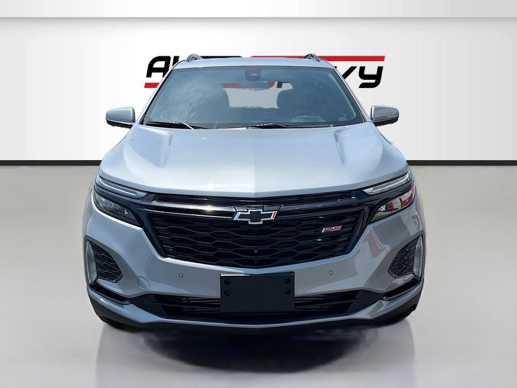 Used 2024 Chevrolet Equinox RS AWD/4WD image 2