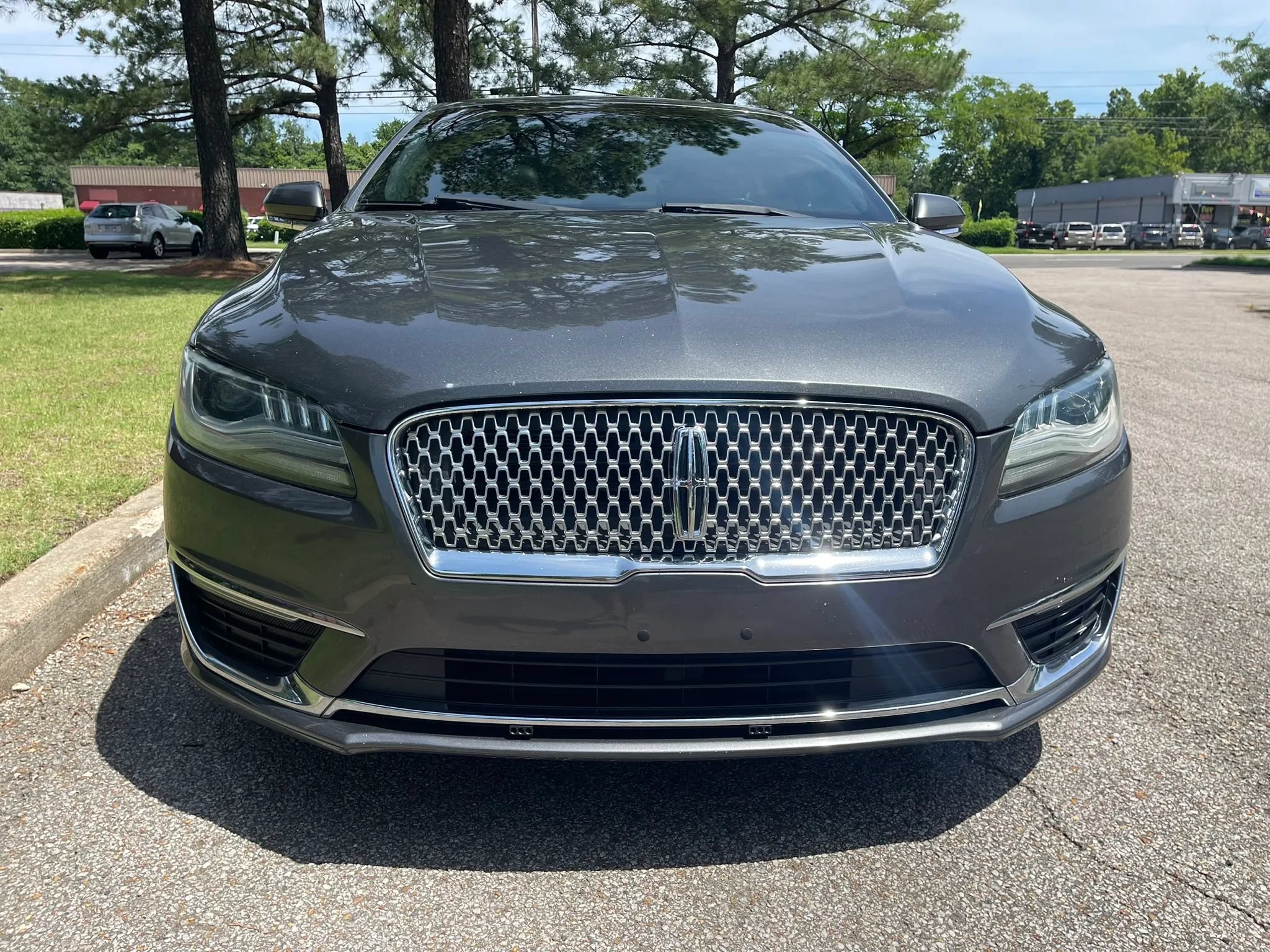 Used 2017 Lincoln MKZ Reserve FWD image 8