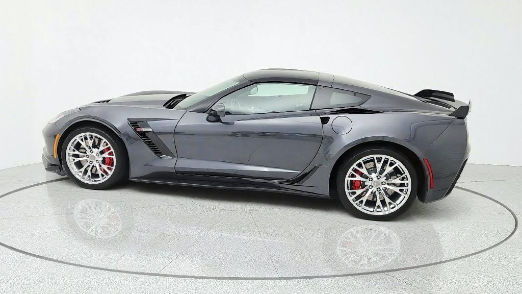 Used 2017 Chevrolet Corvette Z06 RWD image 4