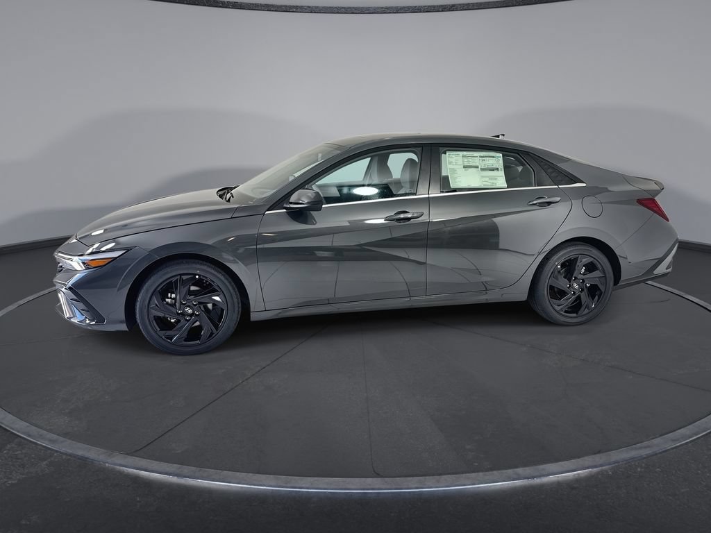 New 2026 Hyundai Elantra SEL Sport Premium FWD image 5