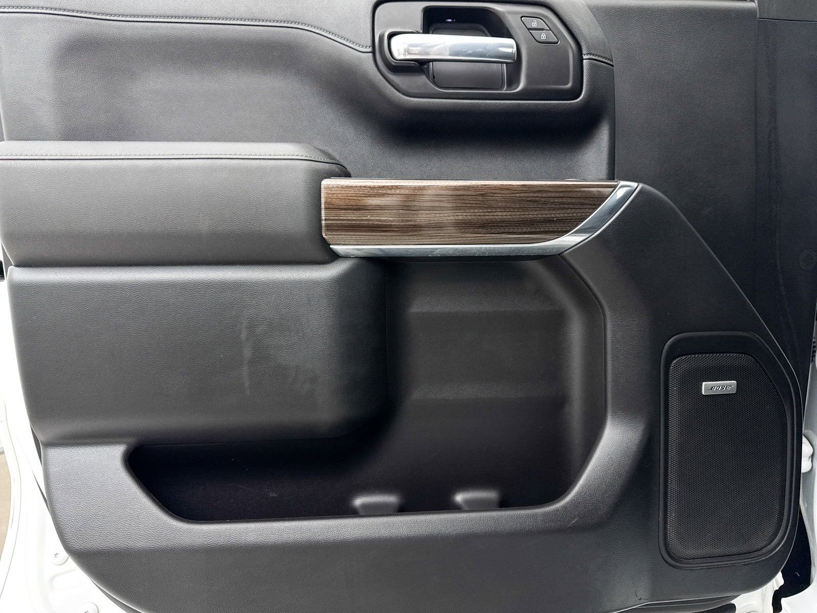 Used 2021 Chevrolet Silverado 1500 LT Trail Boss w/ Convenience Package II image 33