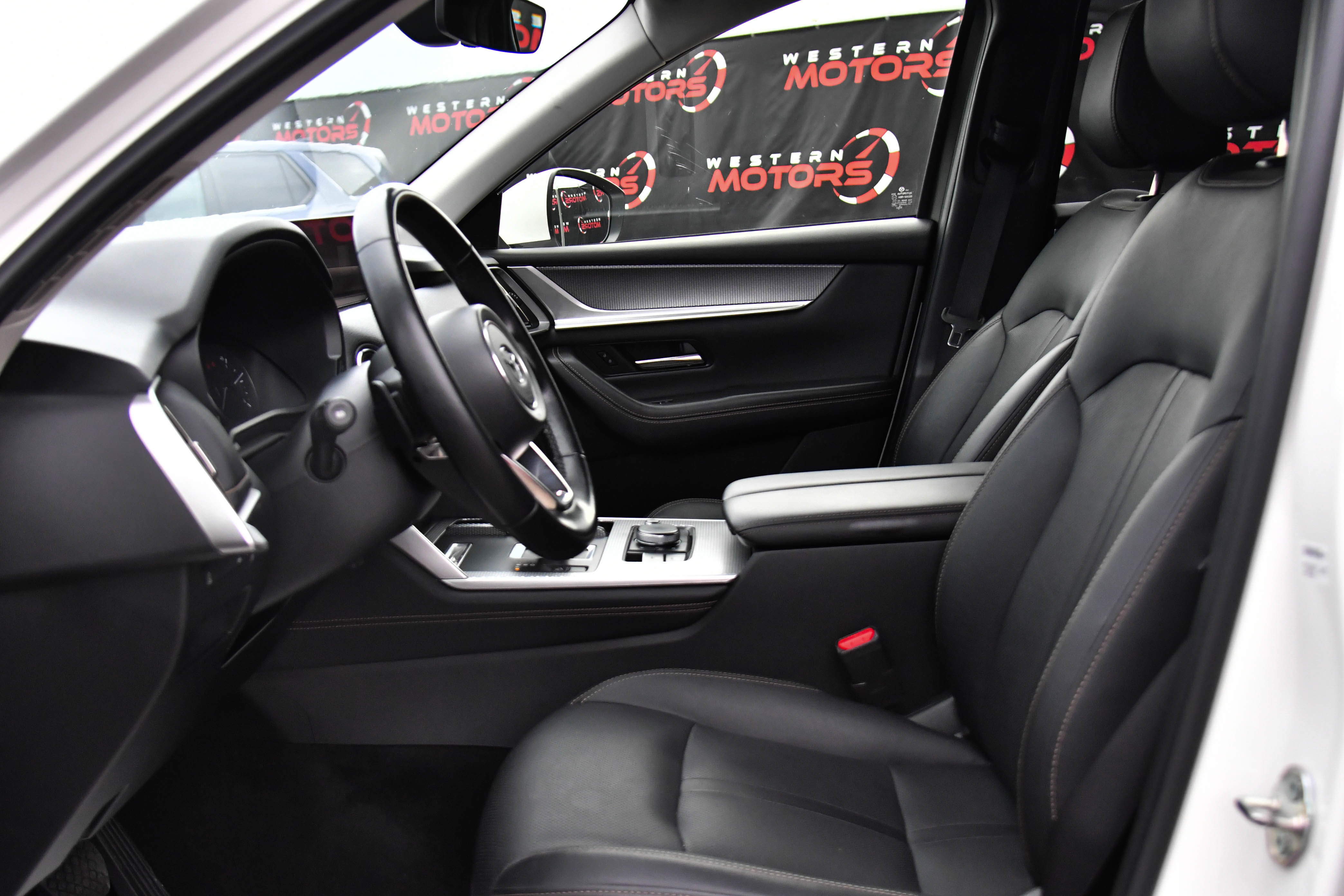 Used 2024 MAZDA CX-90 3.3 Turbo w/ Preferred Plus image 18