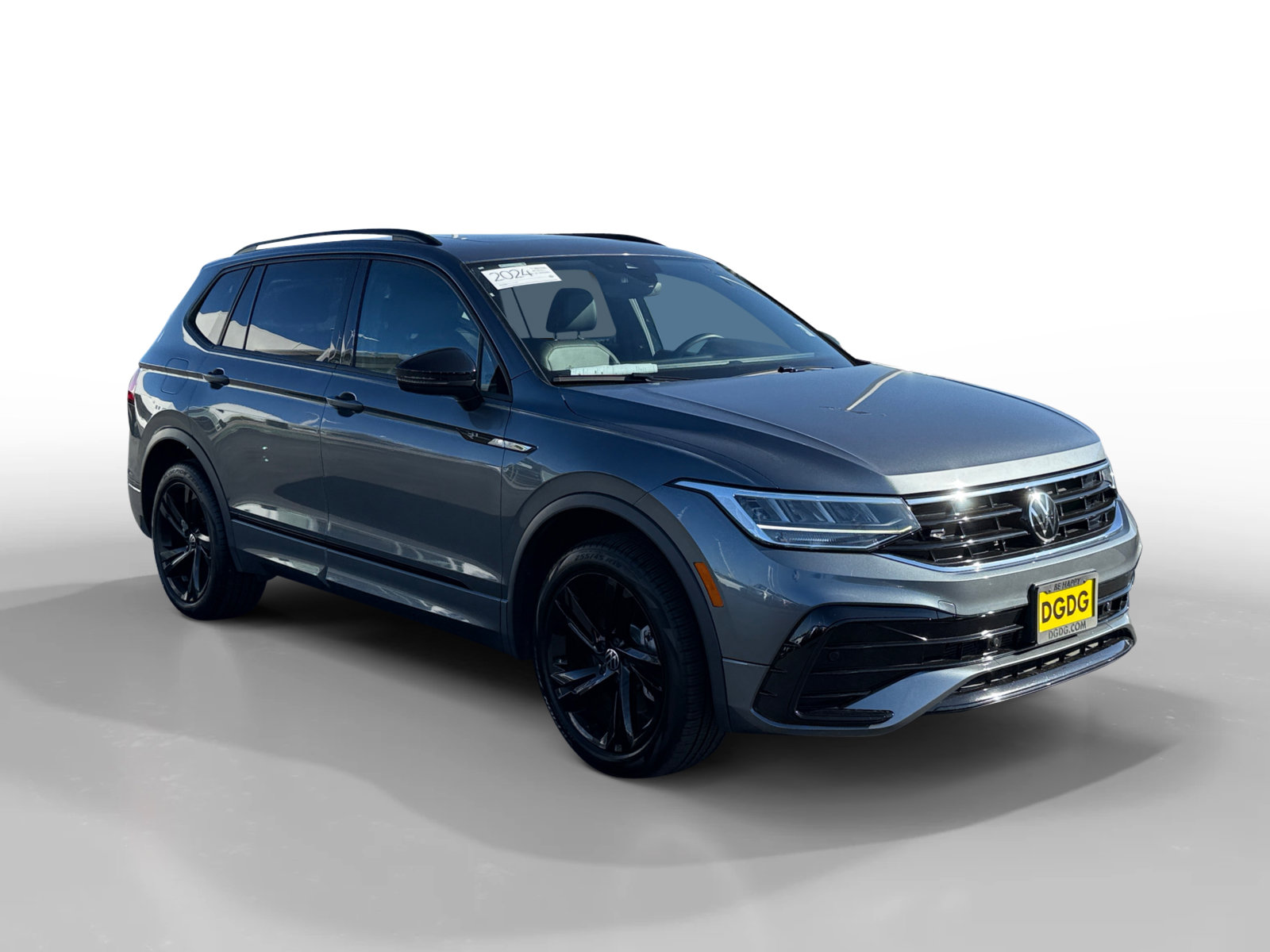 Certified 2024 Volkswagen Tiguan SE R-Line AWD/4WD image 7