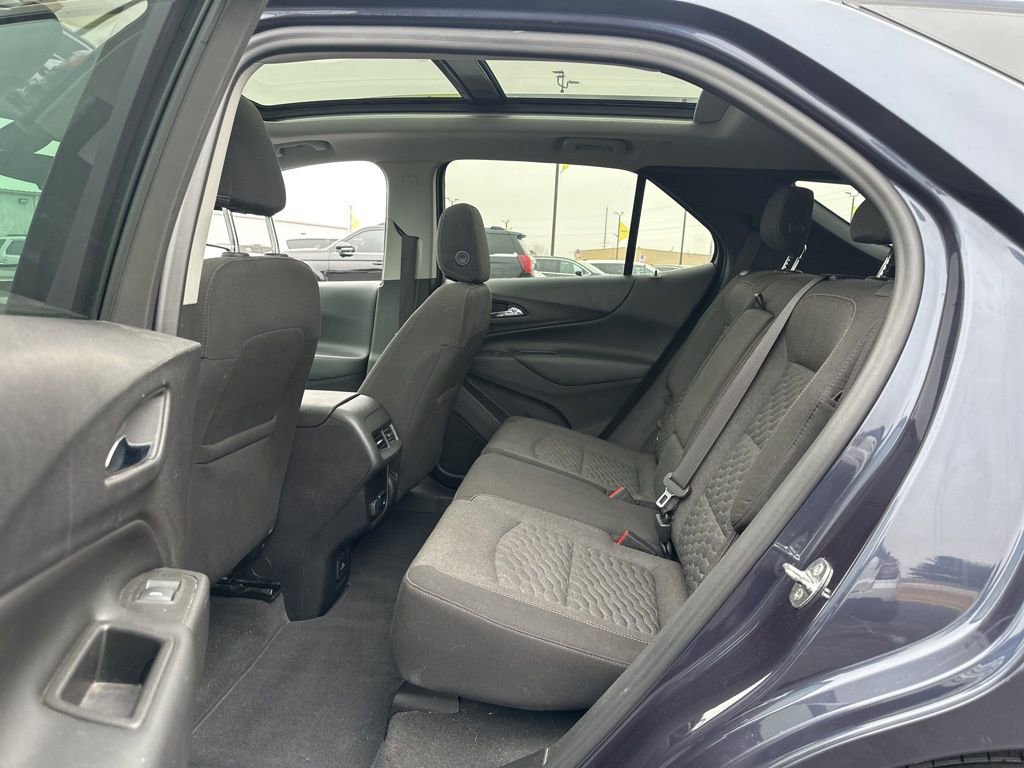 Used 2018 Chevrolet Equinox LT w/ Sun & Infotainment Package image 21