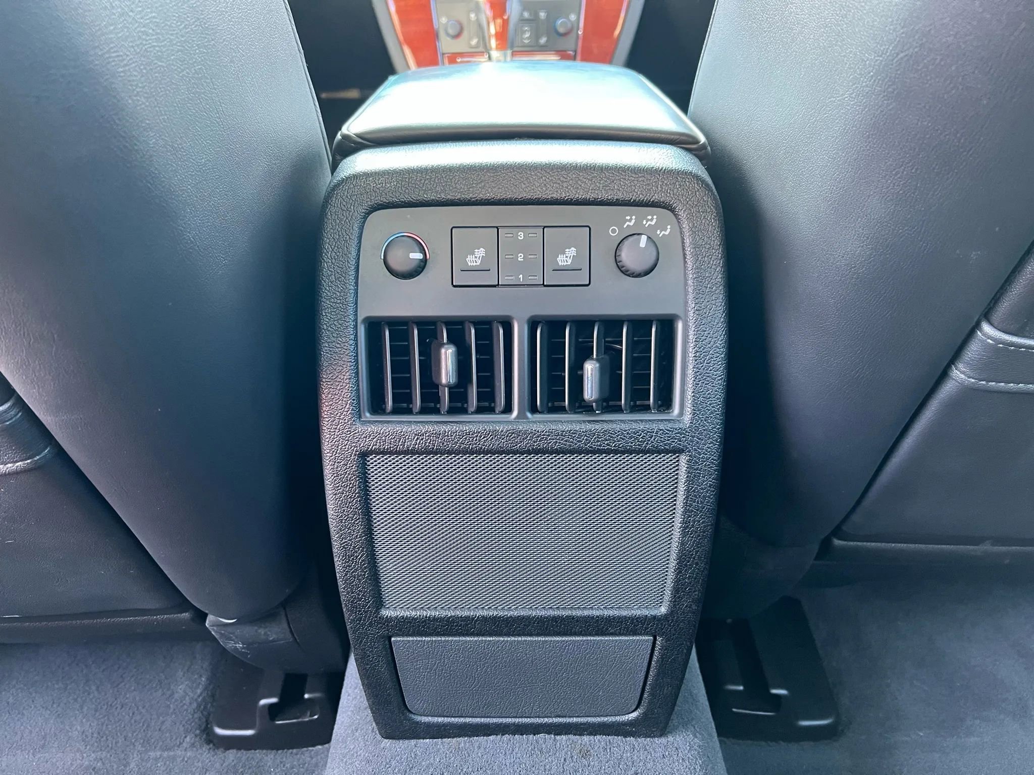 Used 2006 Cadillac STS w/ Preferred Equipment Group image 26