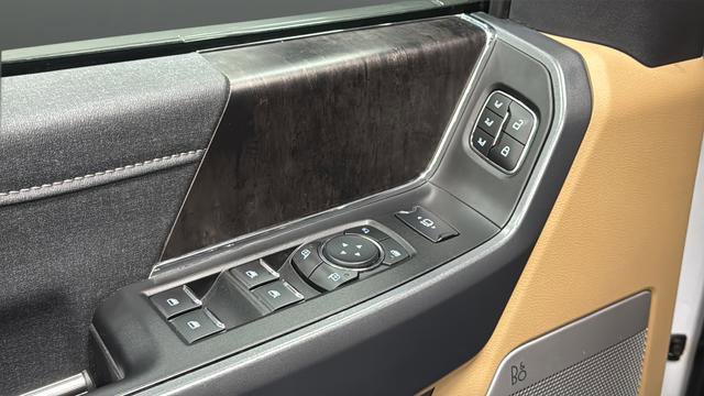 Used 2023 Ford F250 Lariat w/ Lariat Ultimate Package AWD/4WD image 20